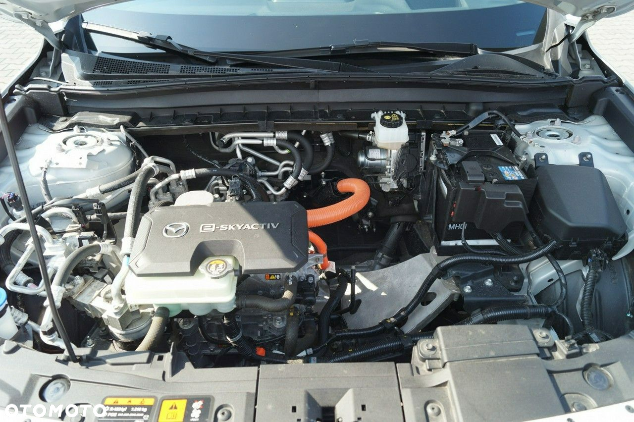 Mazda MX-30 - 15