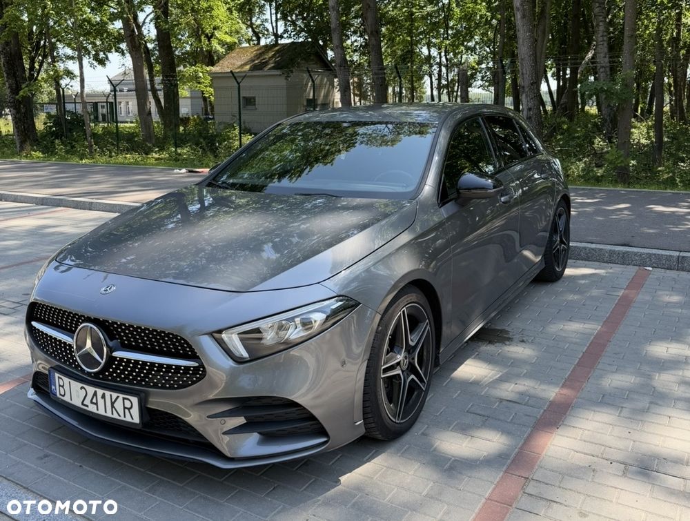 Mercedes-Benz Klasa A 220 AMG Line 7G-DCT - 2