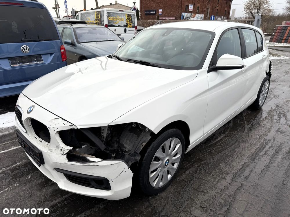 BMW Seria 1 118d Sport Line - 5