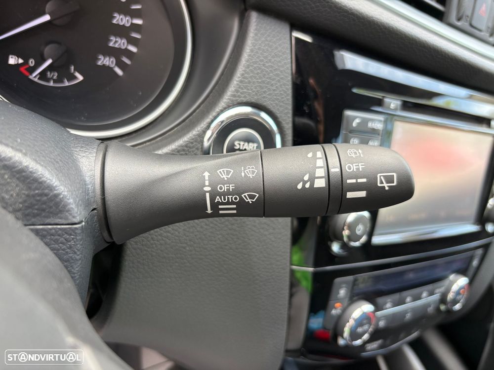 Nissan Qashqai 1.2 DIG-T N-Connecta RS+PS 18 - 17