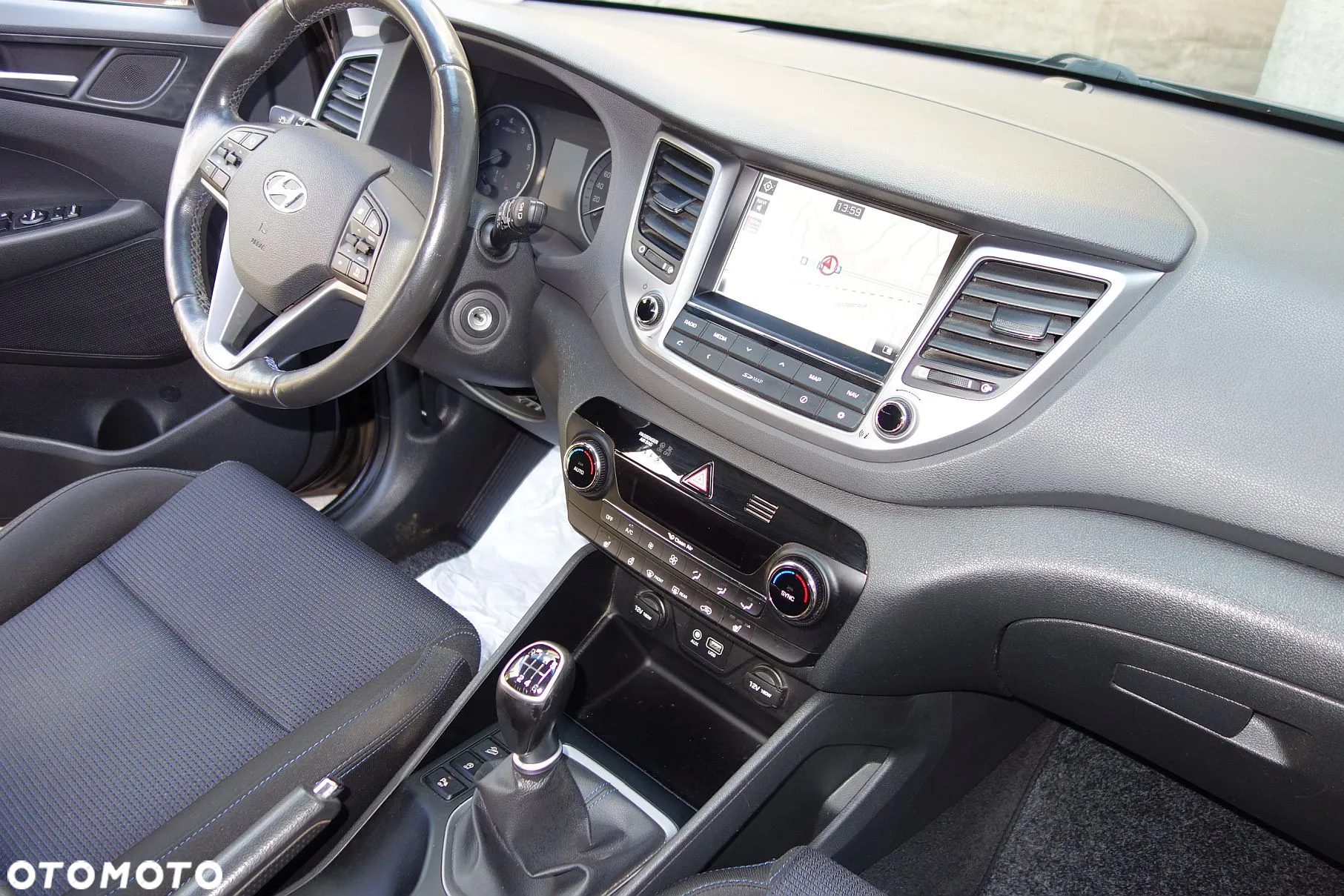 Hyundai Tucson 1.6 GDI BlueDrive Style 2WD - 38