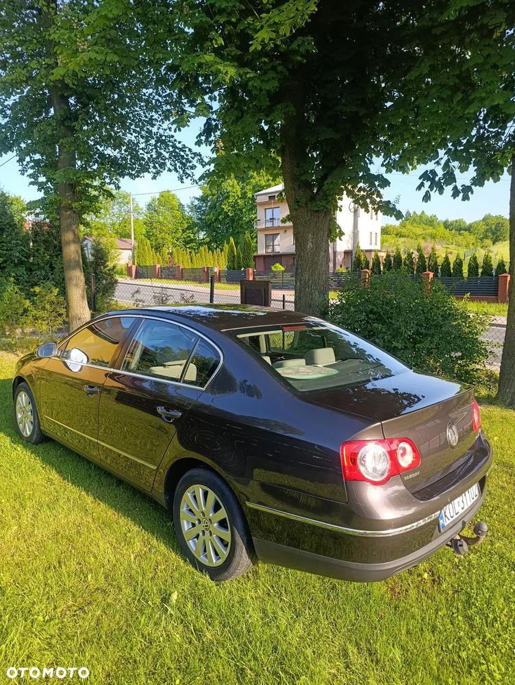 Volkswagen Passat 2.0 TDI Comfortline - 6