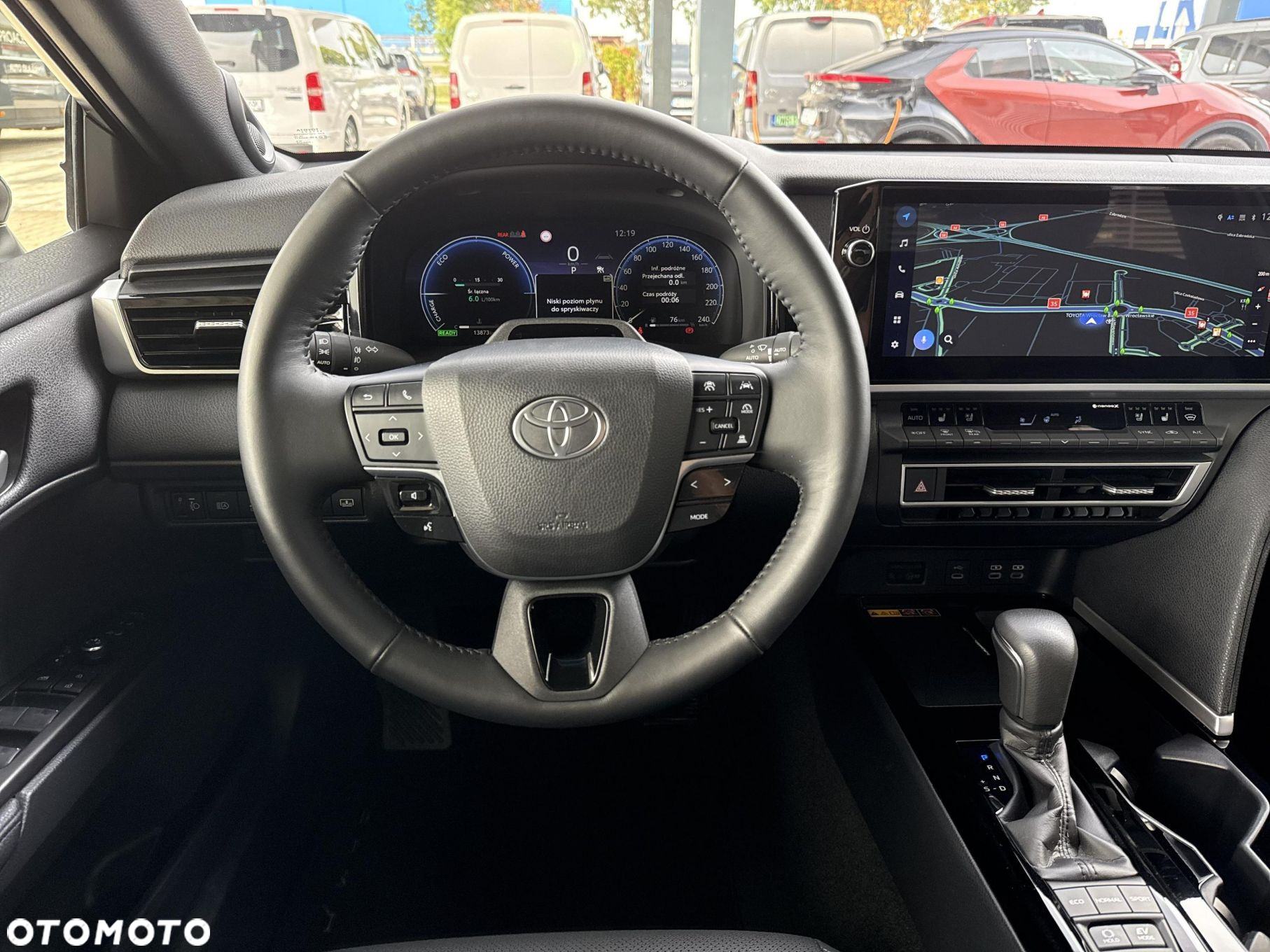 Toyota Camry - 12