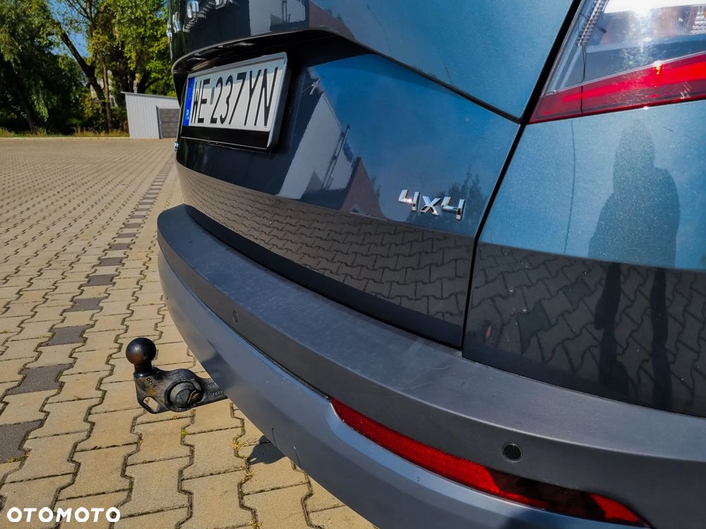 Skoda Karoq 2.0 TDI SCR 4x4 Style DSG - 10