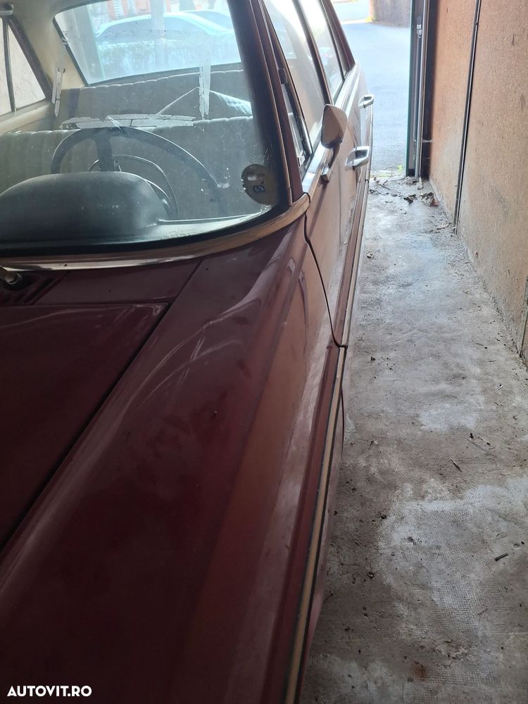 Mercedes-Benz W115 - 19