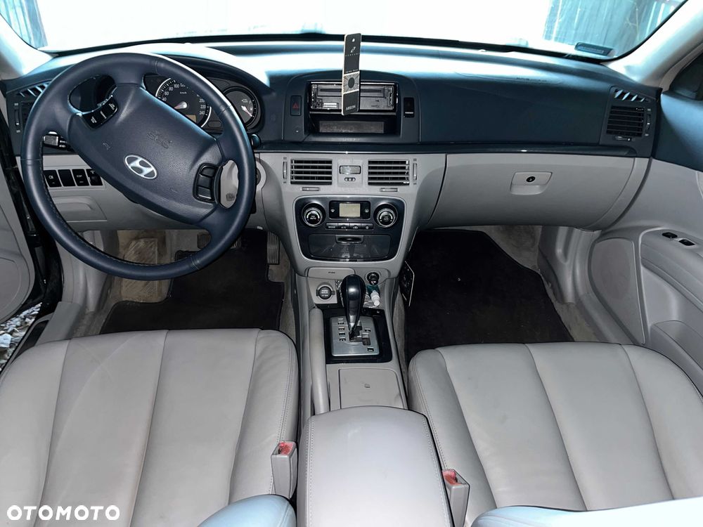Hyundai Sonata - 3