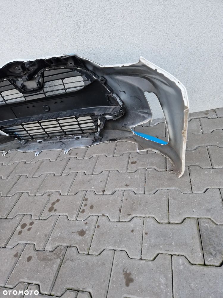 Zderzak Toyota Yaris IV 2020 - - 12