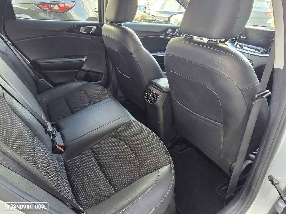 Kia XCeed - 21