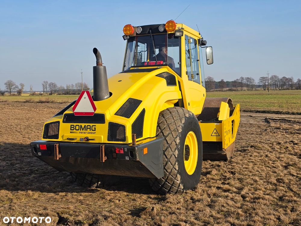 Bomag BW 213 DH4 - 7