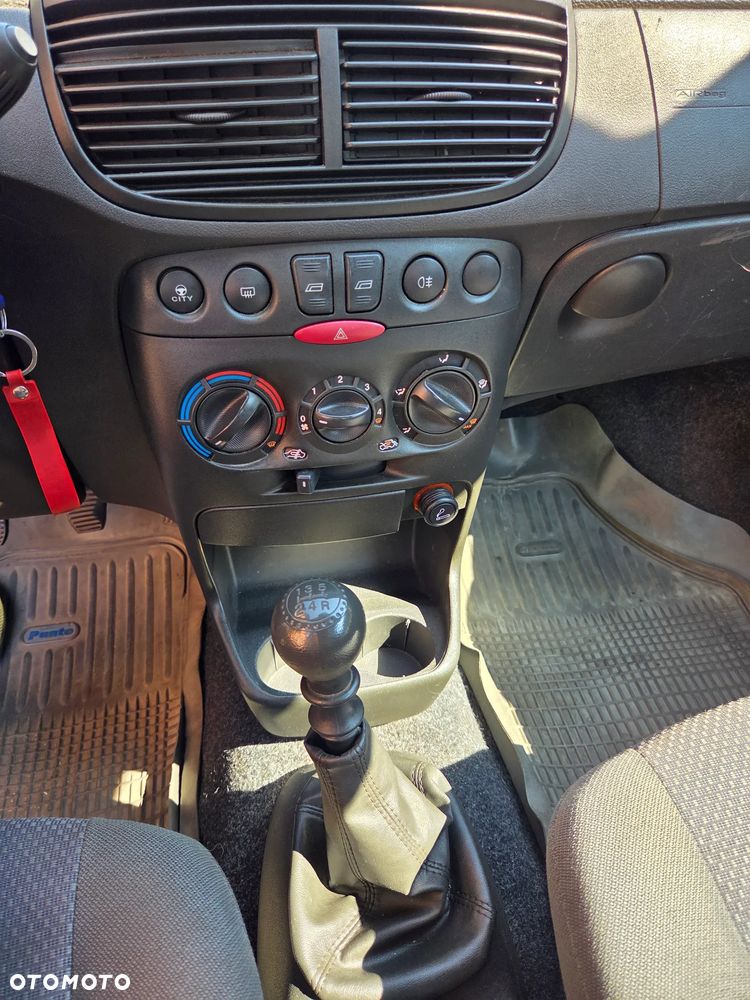 Fiat Punto 1.2 8V Active - 14