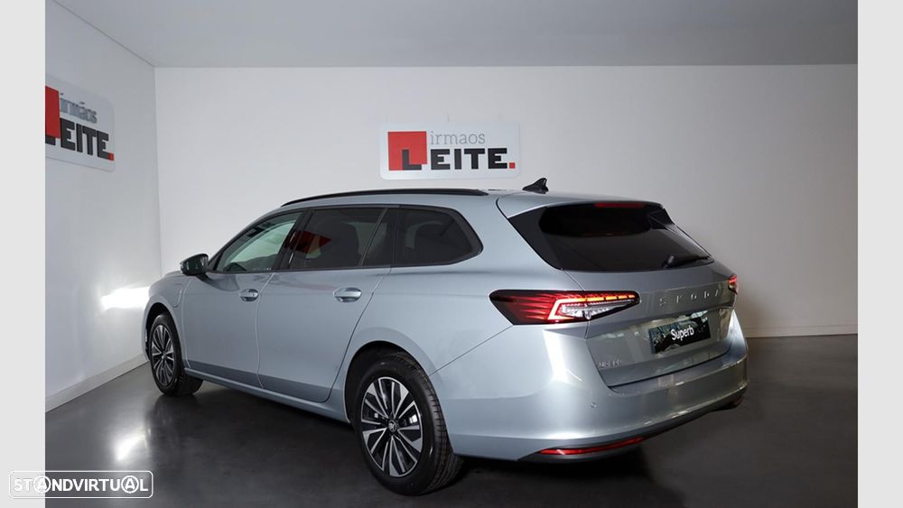 Skoda Superb 1.5 TSI iV Selection DSG - 23