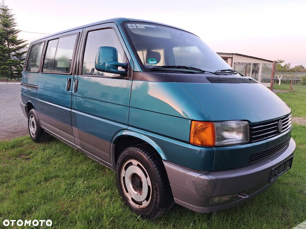 Volkswagen Multivan - 16