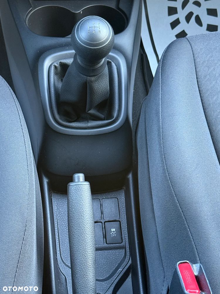 Toyota Yaris 1.0 Active - 8