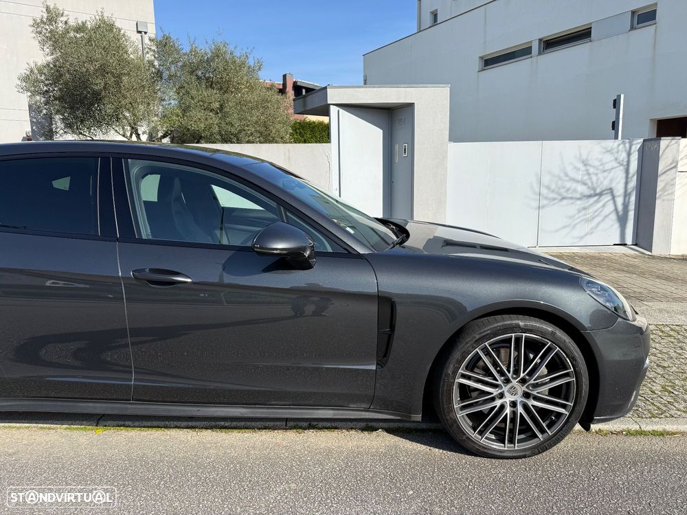 Porsche Panamera 4 S - 10