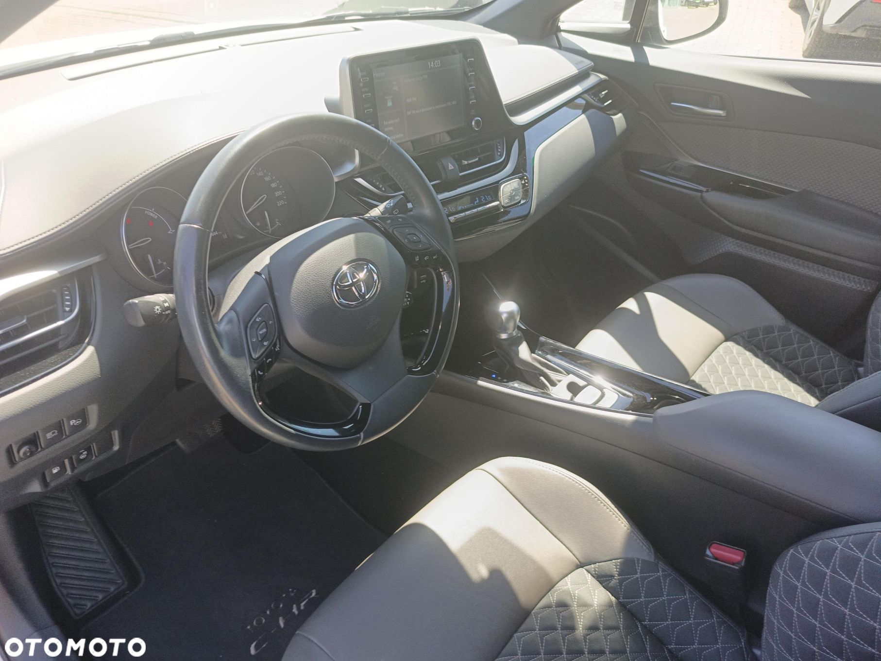 Toyota C-HR - 9