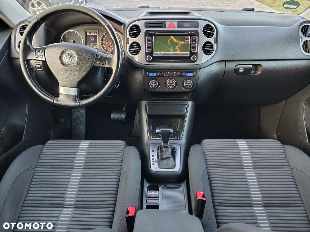 Volkswagen Tiguan 2.0 TDI DPF 4Motion DSG Exclusive - 17