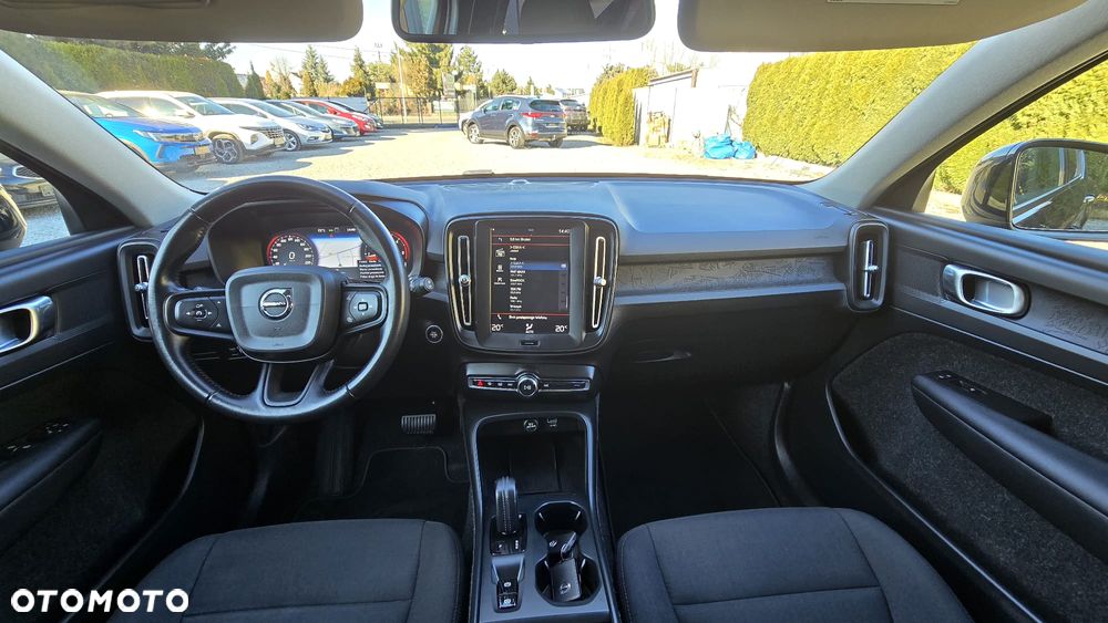 Volvo XC 40 D3 SCR Momentum Core - 13