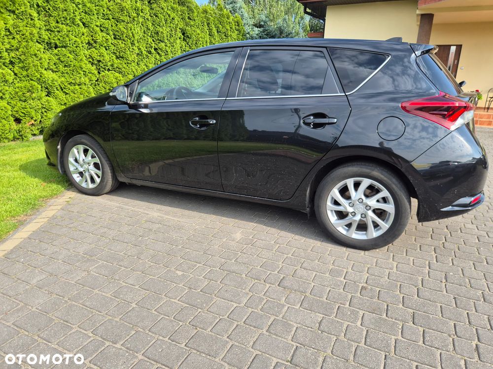 Toyota Auris - 3