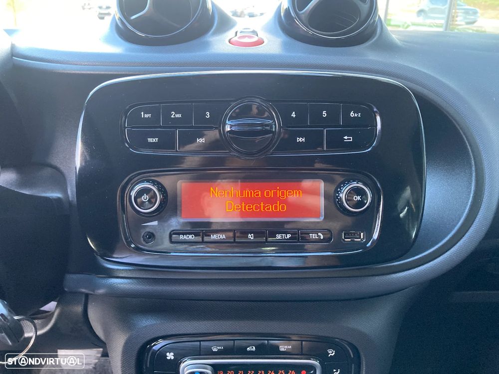 Smart ForFour EQ - 19