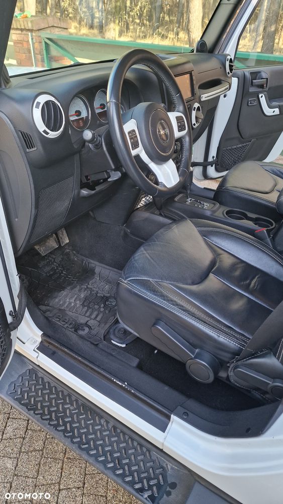 Jeep Wrangler 2.8 CRD Unlim Sahara - 20