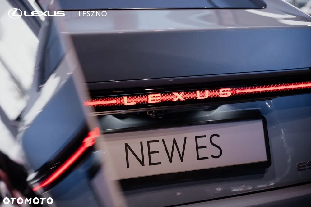 Lexus ES - 3