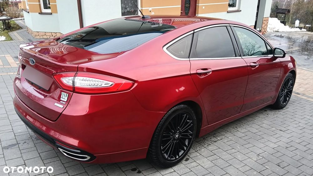 Ford Fusion 2.0 EcoBoost Titanium - 4