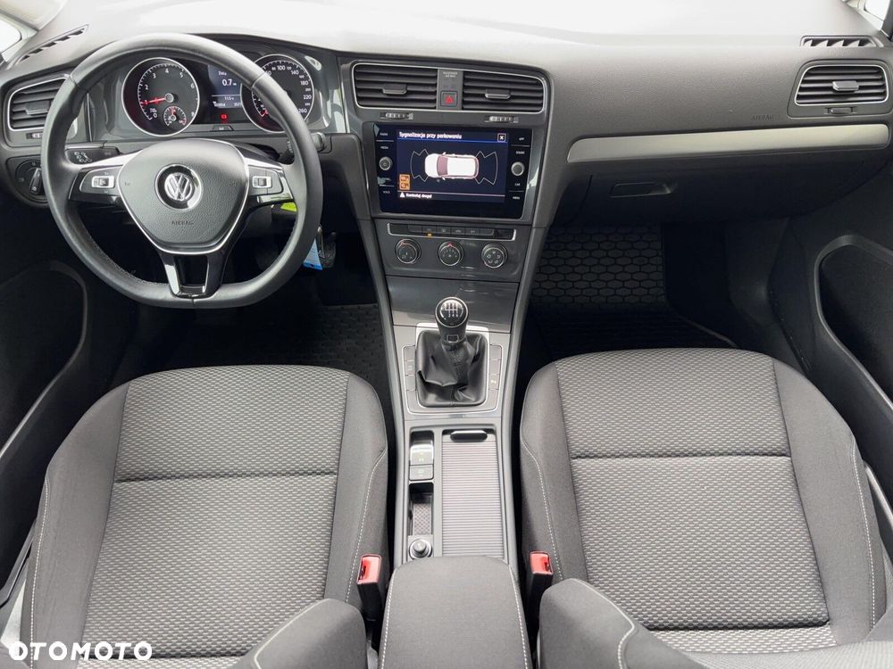 Volkswagen Golf 1.5 TSI BMT Trendline - 18