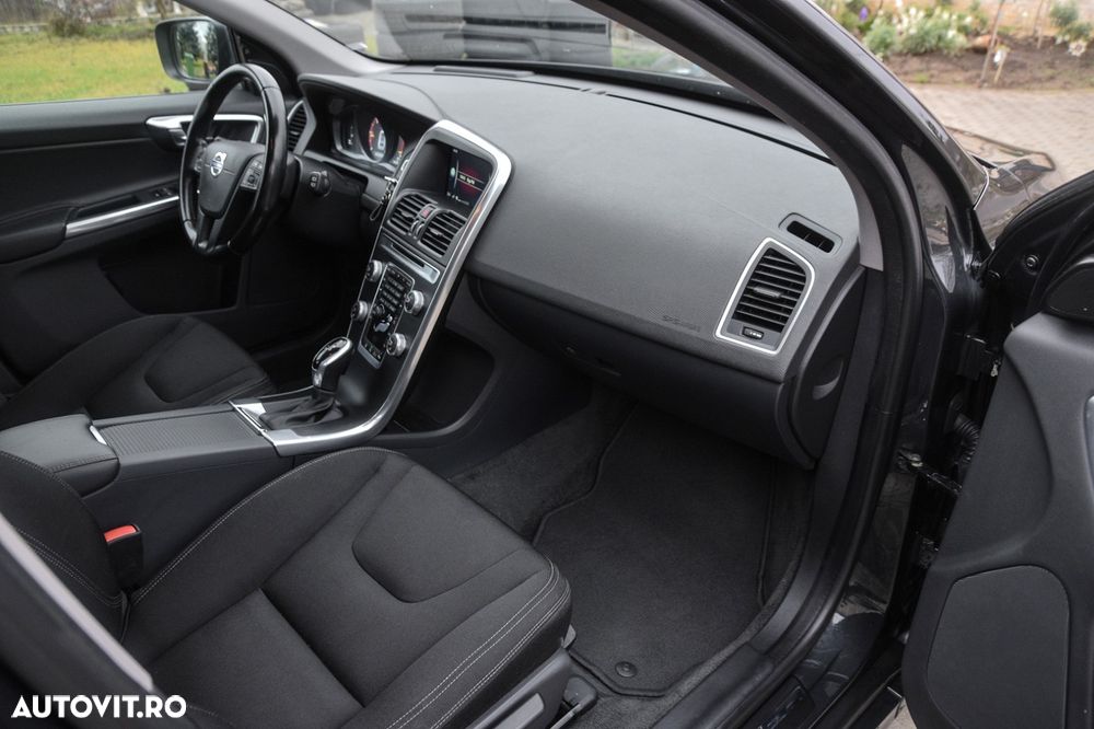 Volvo XC 60 D4 Geartronic Summum - 6