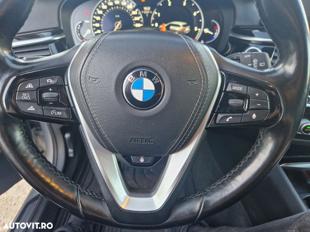 BMW Seria 5 520d xDrive AT - 19