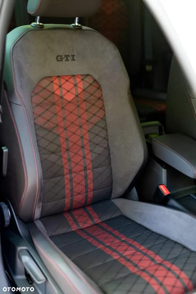 Volkswagen Golf VII 2.0 TSI GTI TCR DSG - 5