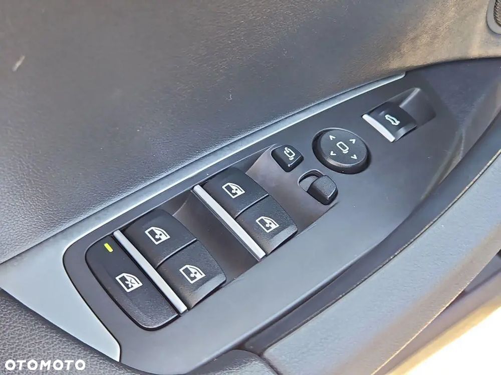 BMW X3 xDrive30i Luxury Line - 10