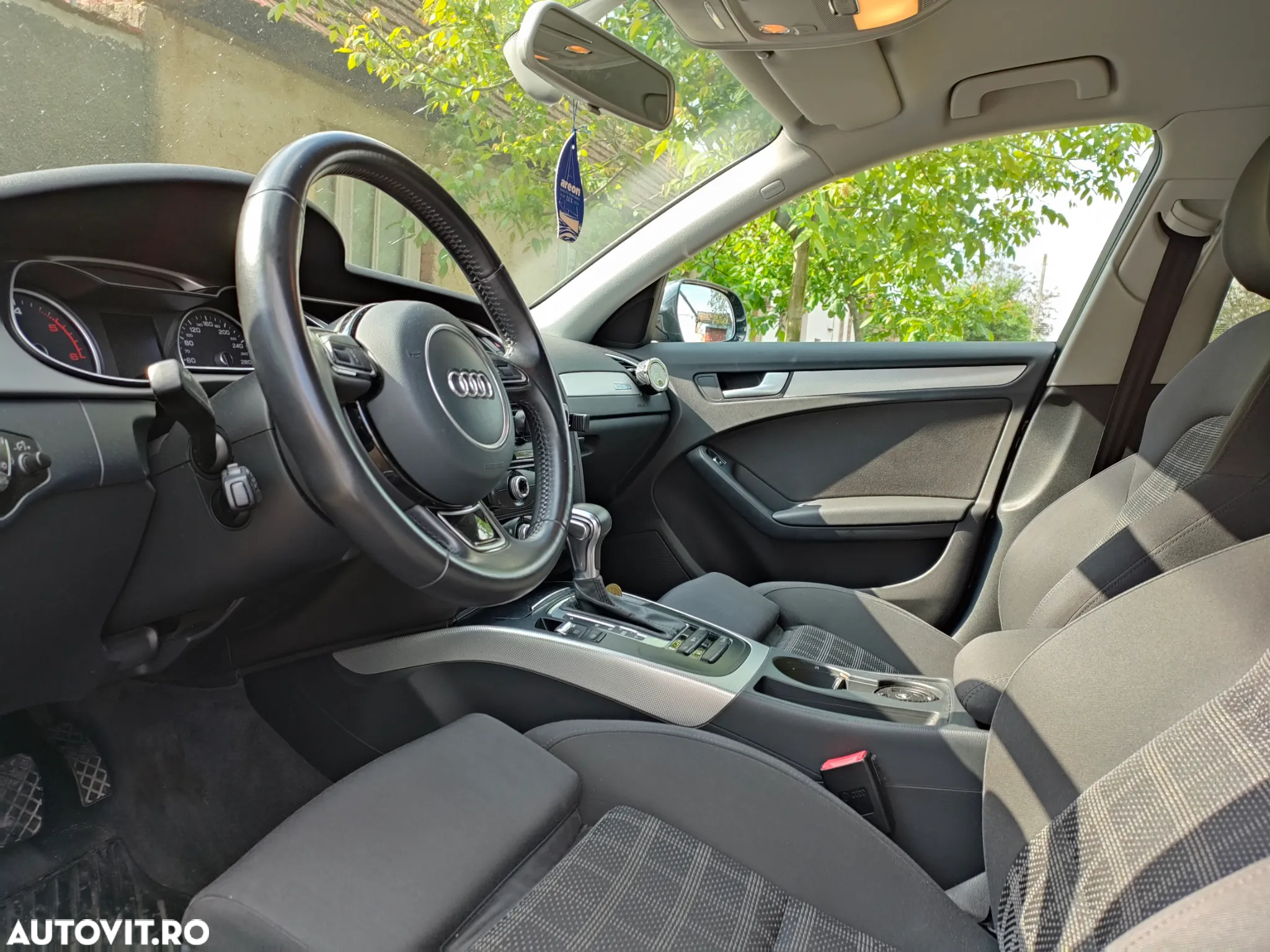 Audi A4 2.0 TDI quattro Stronic - 7