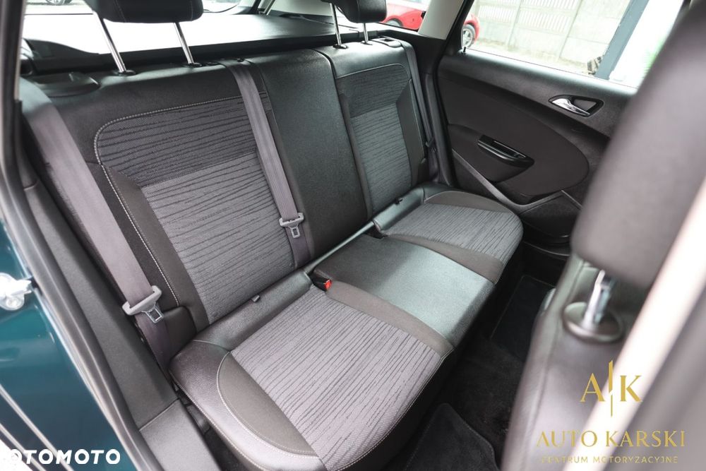 Opel Astra - 33