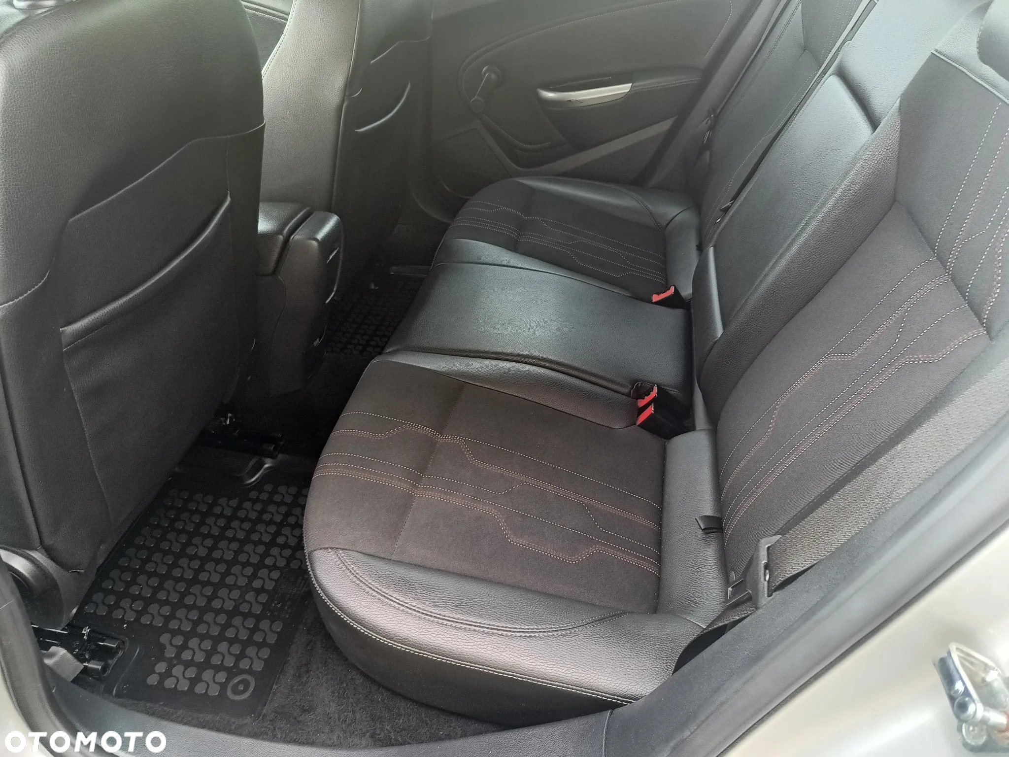 Opel Astra - 9