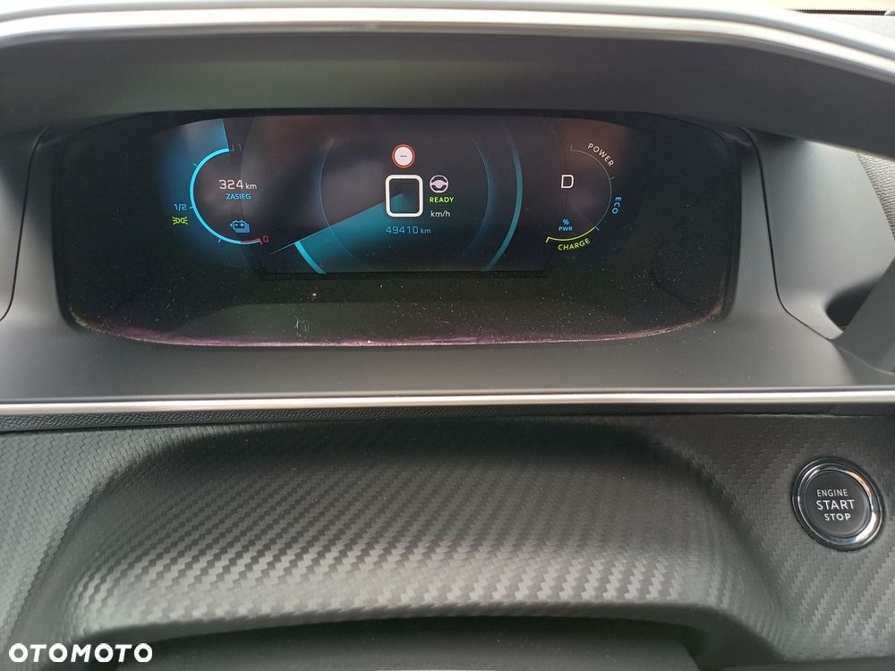 Peugeot 208 - 25
