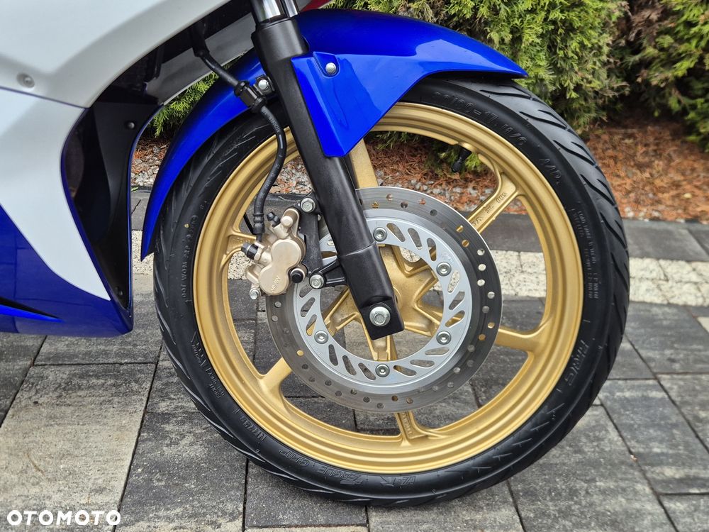 Honda CBR - 25