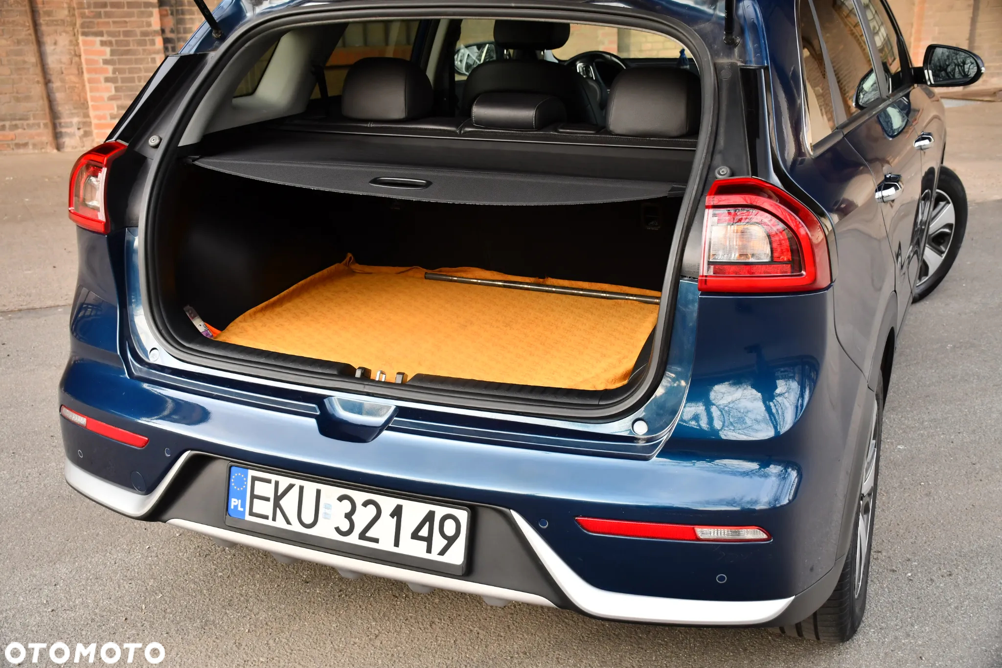 Kia Niro 1.6 GDI Hybrid L - 18