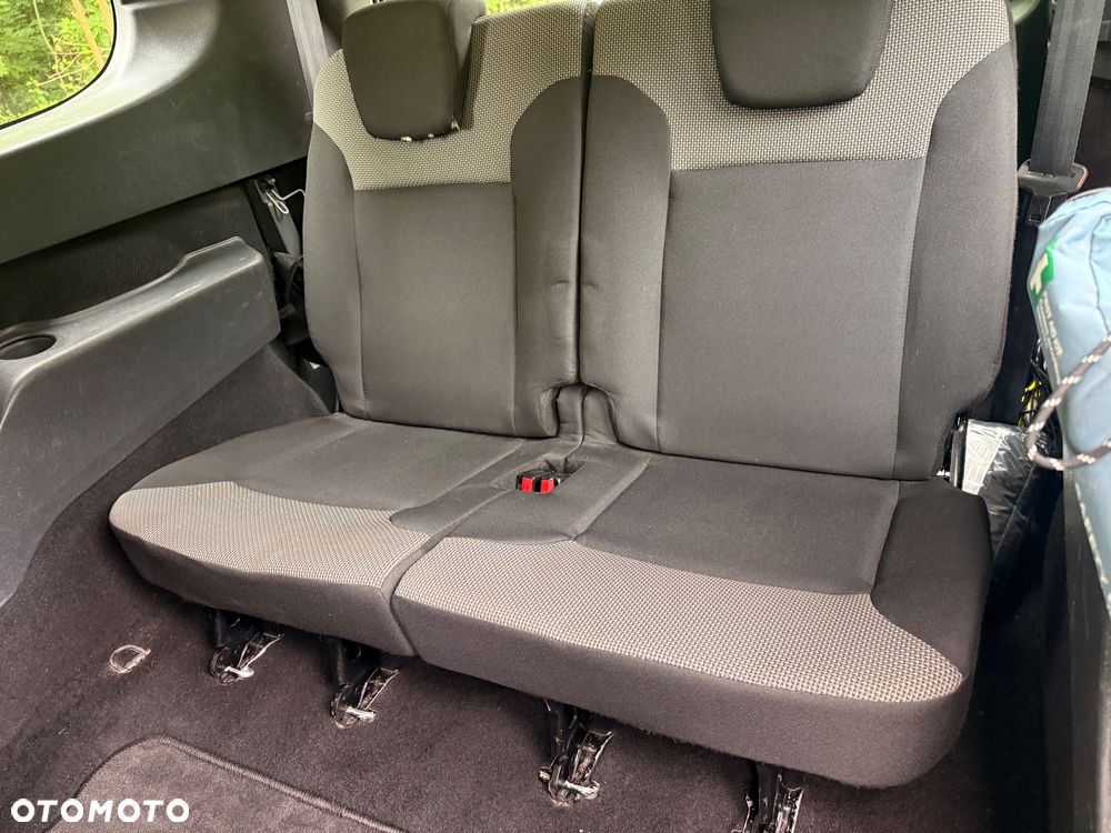 Dacia Lodgy 1.6 SCe Ambiance S&S - 10