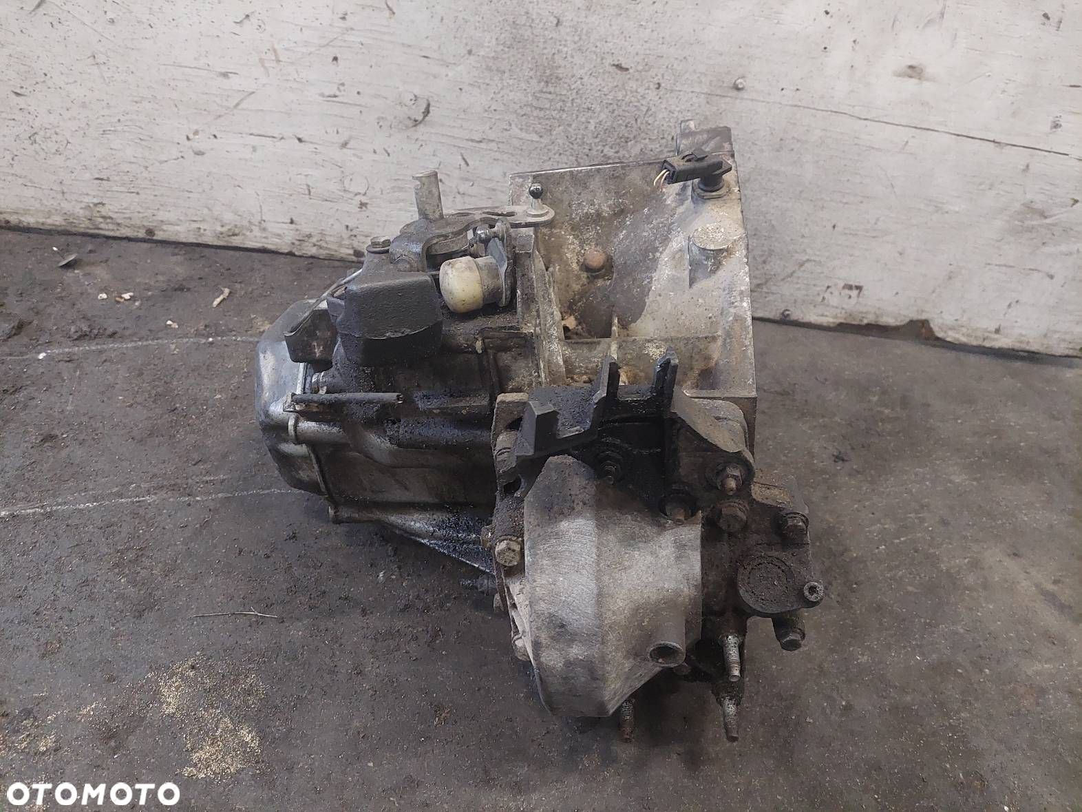 SKRZYNIA BIEGÓW MANUAL 5 BIEGÓW CITROEN C5 I 2.2 HDI 20LM17 - 2
