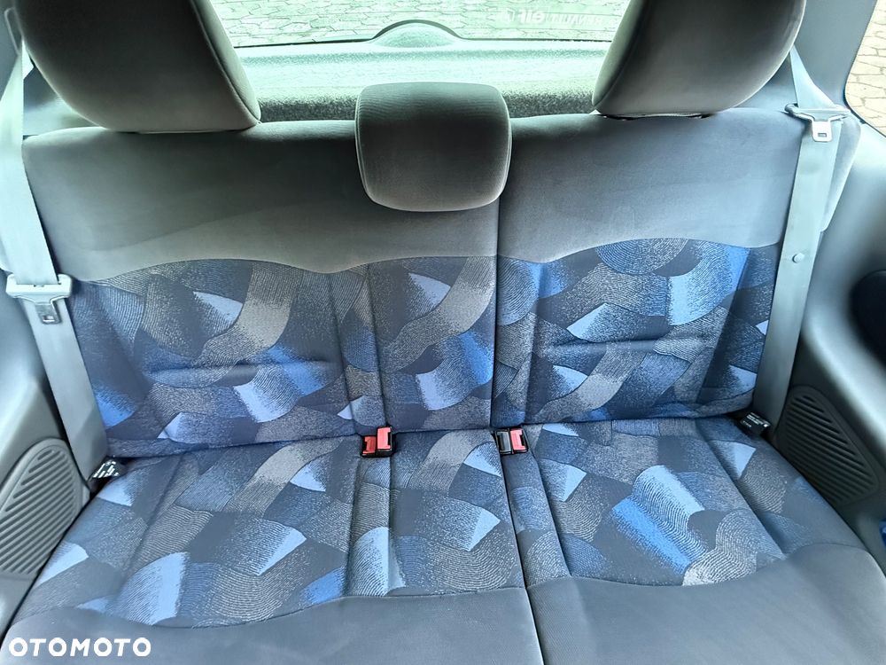 Renault Clio 1.4i RT - 20