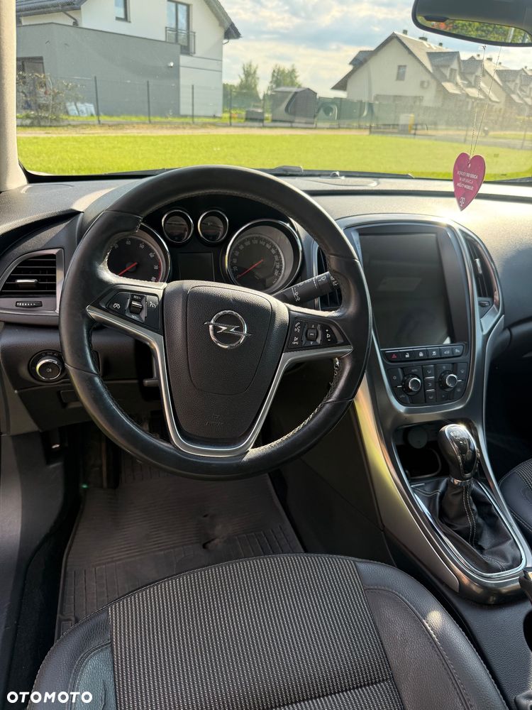 Opel Astra 1.6 - 9