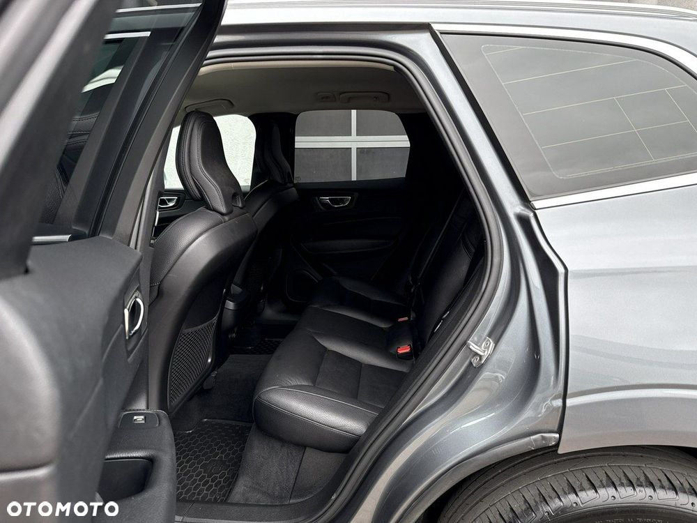 Volvo XC 60 - 26