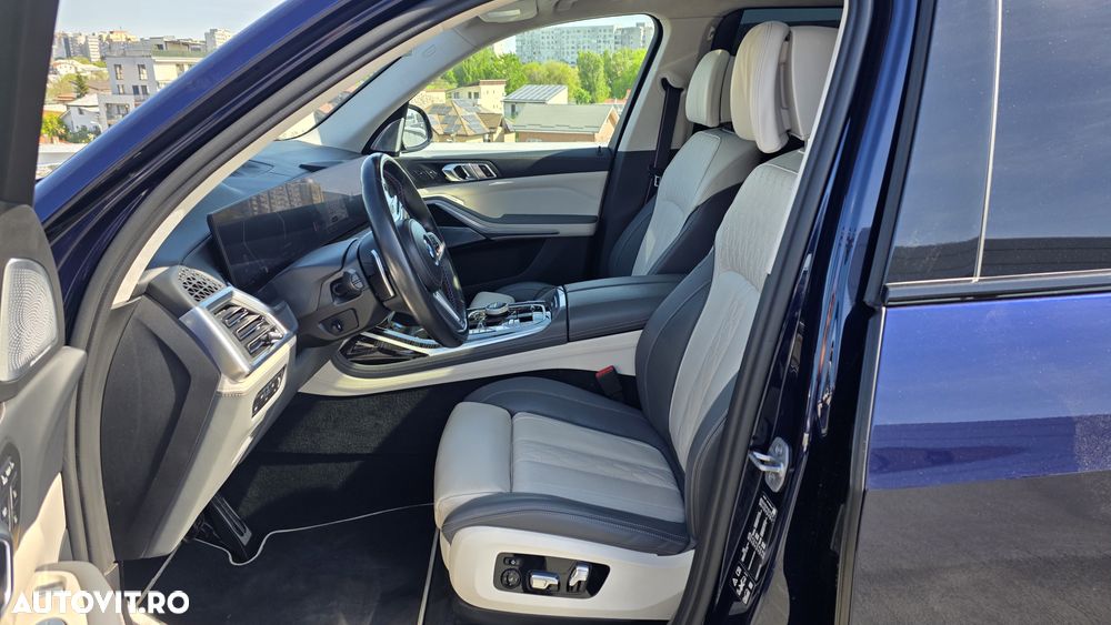 BMW X7 M60i xDrive AT MHEV - 8