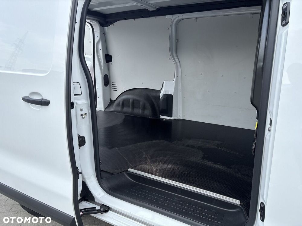 Toyota PROACE - 16
