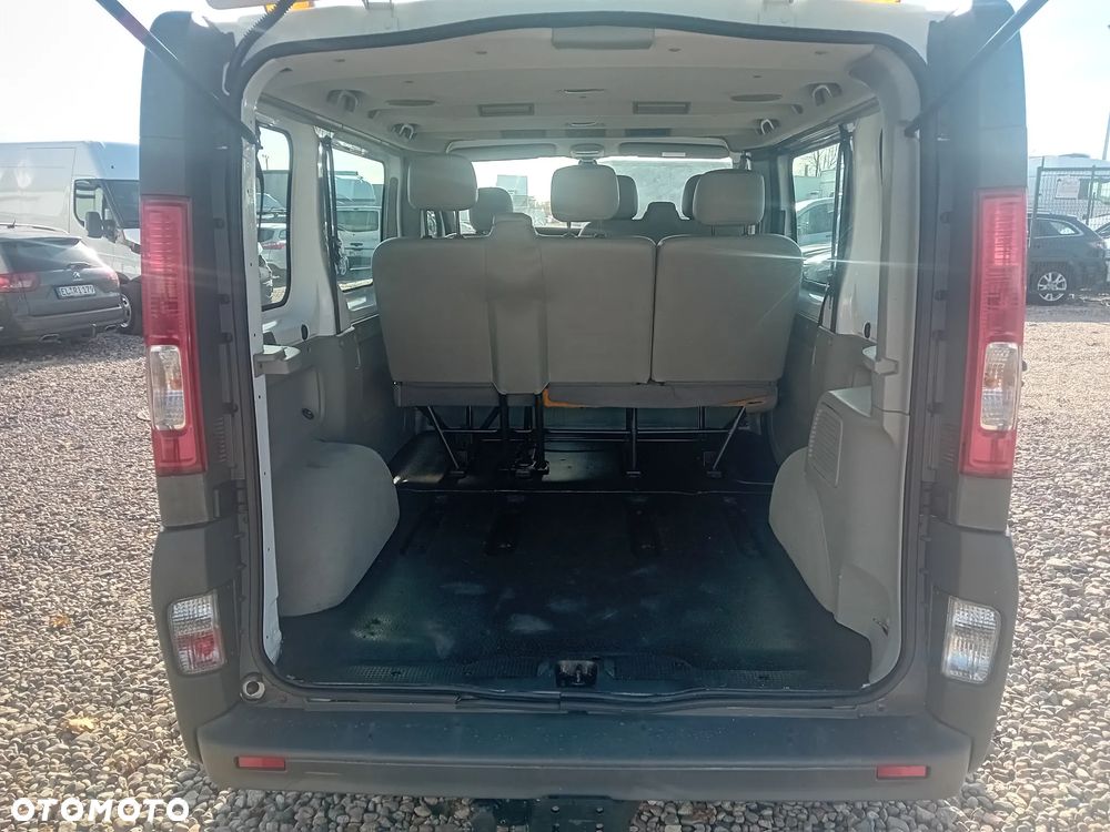Renault Trafic - 10