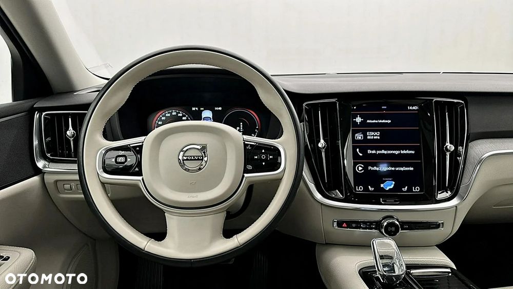 Volvo V60 T8 AWD Recharge Geartronic Inscription - 8