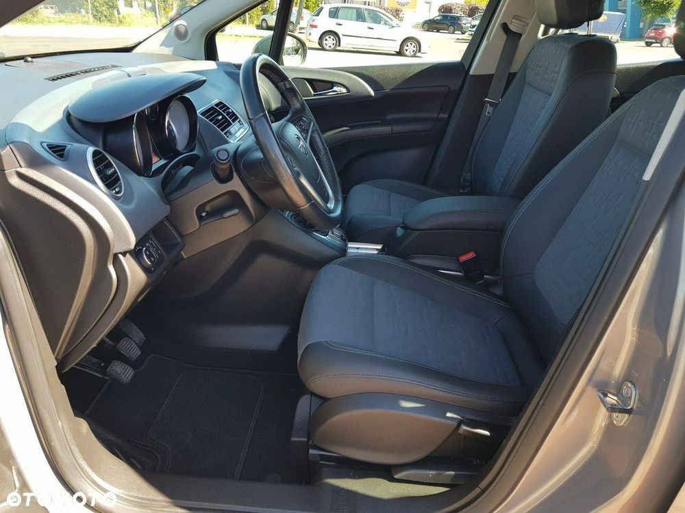 Opel Meriva - 9