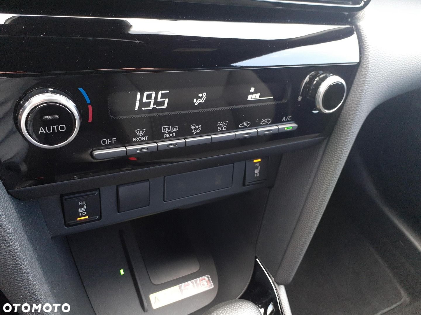 Toyota Yaris Cross - 16