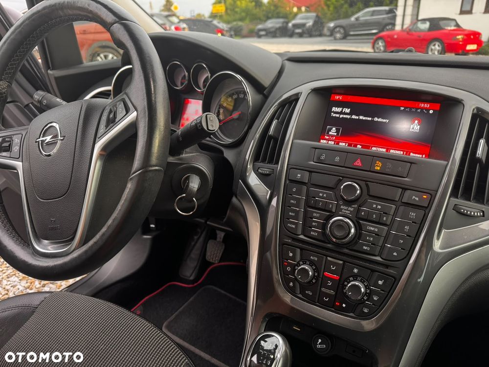 Opel Astra 1.4 Turbo Edition - 11