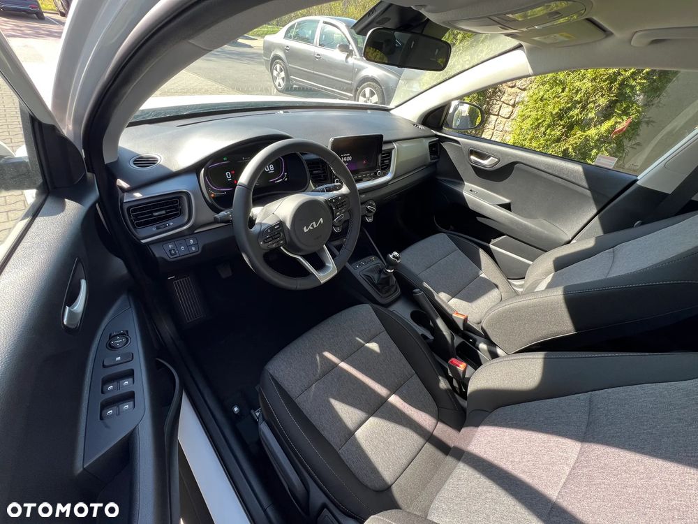 Kia Stonic 1.2 M - 7